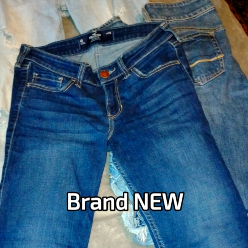BRAND NEW..........             Hollister Blue Jeans with Modern Fade
